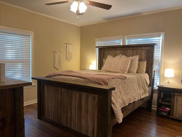 814 N Slemons Street, Monticello, AR 71655