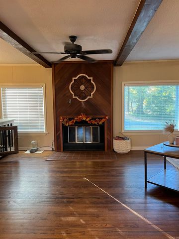 814 N Slemons Street, Monticello, AR 71655