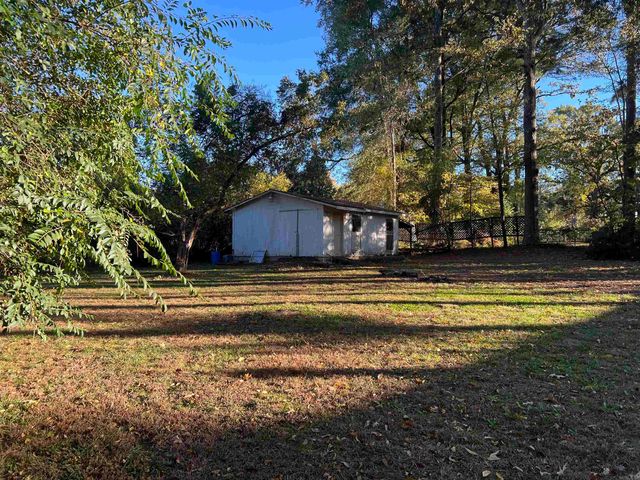 814 N Slemons Street, Monticello, AR 71655