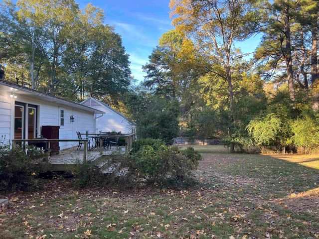 814 N Slemons Street, Monticello, AR 71655