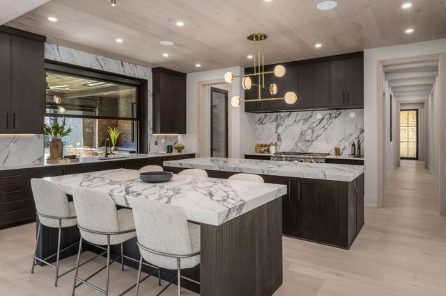 325 Gun Club Rd, Nashville, TN 37205