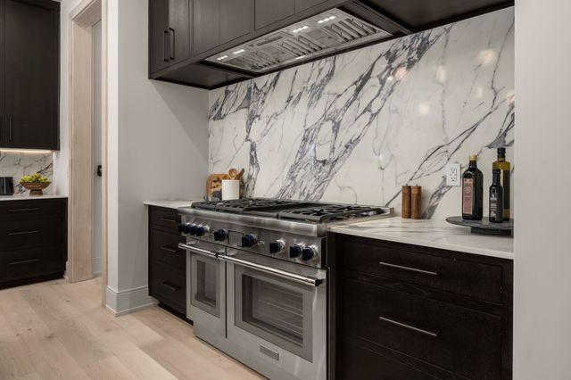 325 Gun Club Rd, Nashville, TN 37205