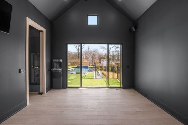 325 Gun Club Rd, Nashville, TN 37205