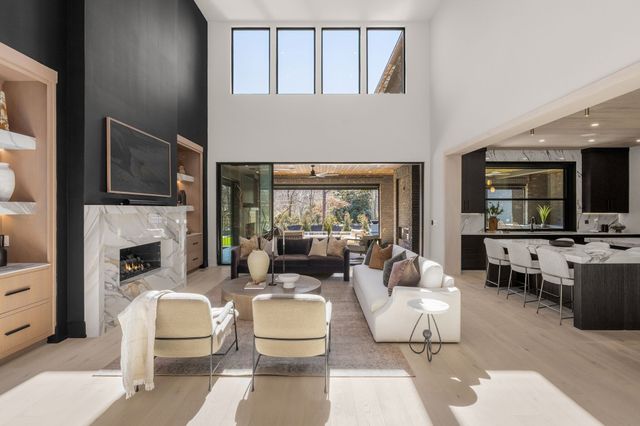 325 Gun Club Rd, Nashville, TN 37205