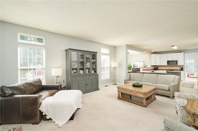 31 Westwick Way, Copley, OH 44321