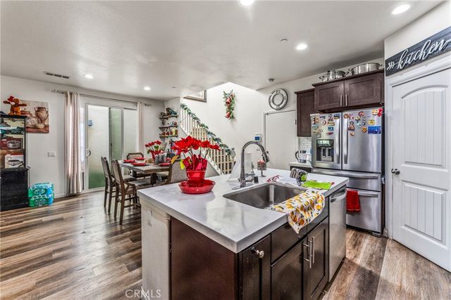 507 Villa Way, Colton, CA 92324