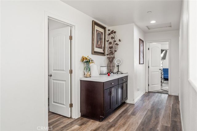 507 Villa Way, Colton, CA 92324