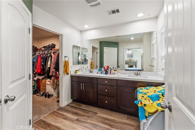 507 Villa Way, Colton, CA 92324