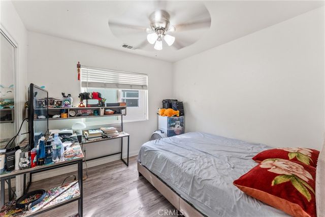 507 Villa Way, Colton, CA 92324