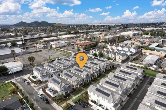 507 Villa Way, Colton, CA 92324