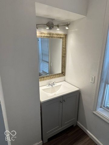 120 E 27th Street, Indianapolis, IN 46205