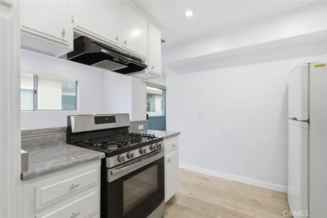 6245 Woodman Avenue 209, Valley Glen, CA 91401