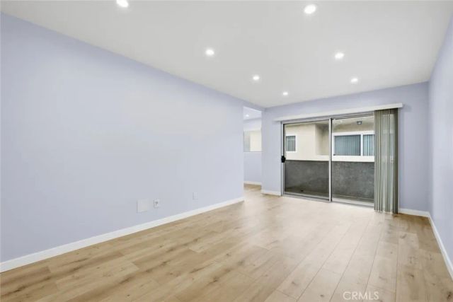 6245 Woodman Avenue 209, Valley Glen, CA 91401
