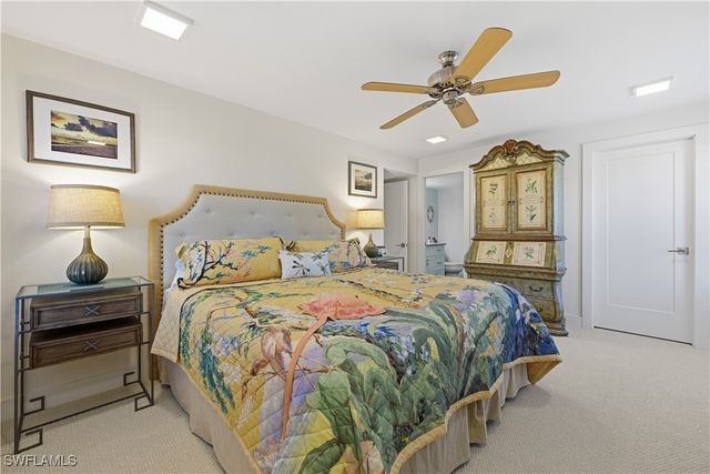 1910 Gulf Shore BLVD N 208, Naples, FL 34102