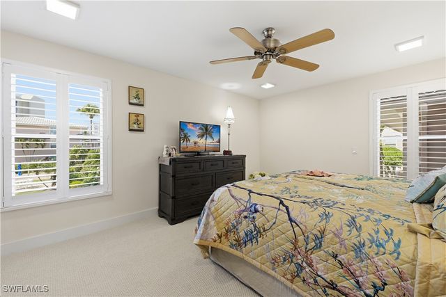 1910 Gulf Shore BLVD N 208, Naples, FL 34102