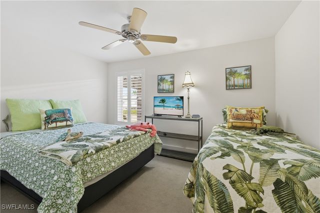 1910 Gulf Shore BLVD N 208, Naples, FL 34102