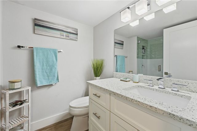 1910 Gulf Shore BLVD N 208, Naples, FL 34102