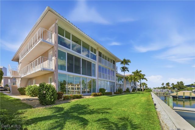 1910 Gulf Shore BLVD N 208, Naples, FL 34102
