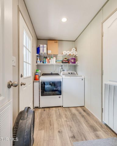 215 Wayland Boulevard, Bulls Gap, TN 37711