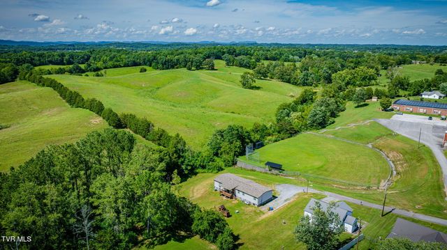 215 Wayland Boulevard, Bulls Gap, TN 37711