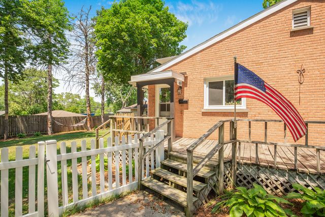 409 S Hamilton Street 409, Lockport, IL 60441