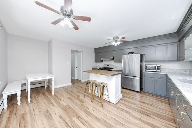 409 S Hamilton Street 409, Lockport, IL 60441