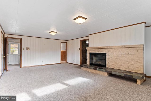 5380 WILSHIRE RD, Harrisburg, PA 17112