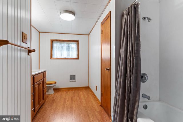 5380 WILSHIRE RD, Harrisburg, PA 17112