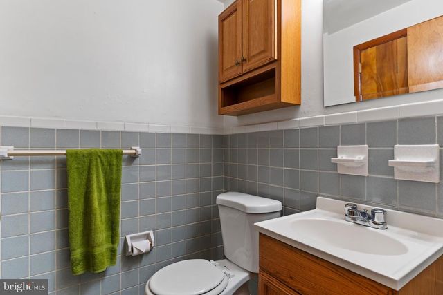 5380 WILSHIRE RD, Harrisburg, PA 17112