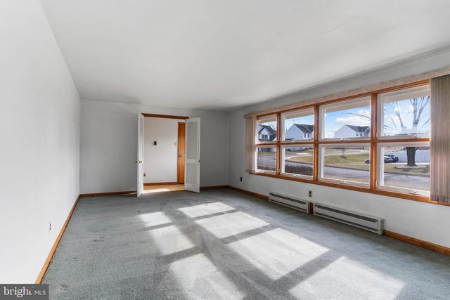 5380 WILSHIRE RD, Harrisburg, PA 17112