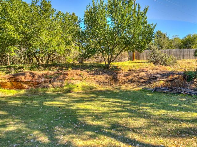 12724 S Coltrane Road, Edmond, OK 73034
