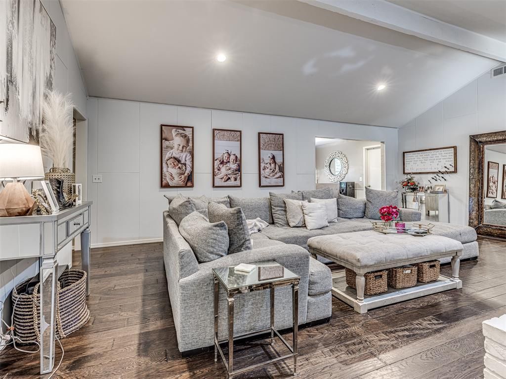Image 35 of property listing at 12724 S Coltrane Road, Edmond, OK 73034
