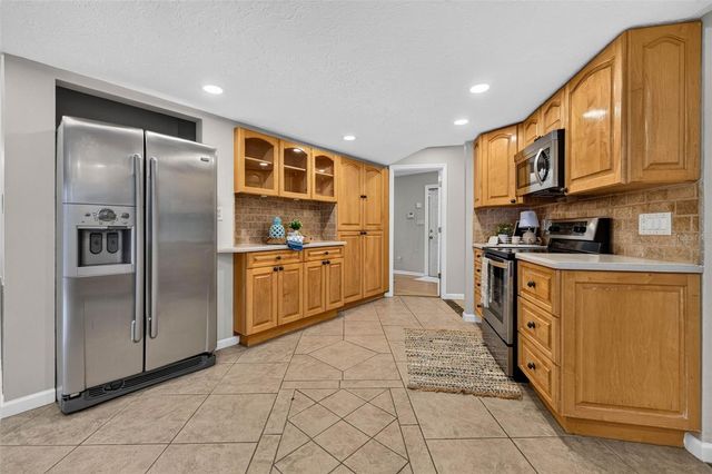 6390 BURNING TREE DRIVE, Seminole, FL 33777