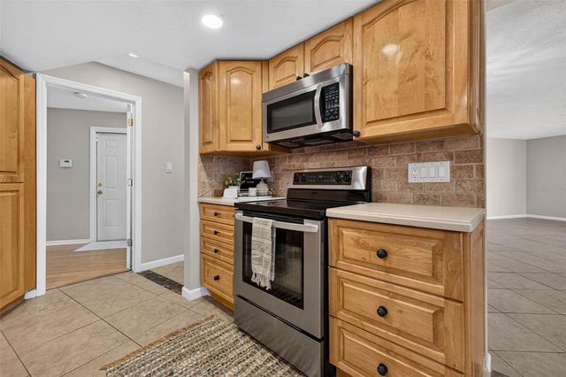 6390 BURNING TREE DRIVE, Seminole, FL 33777