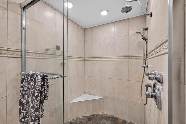 6390 BURNING TREE DRIVE, Seminole, FL 33777