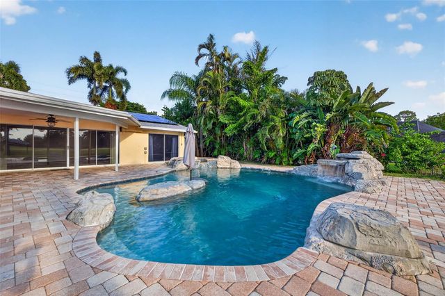 6390 BURNING TREE DRIVE, Seminole, FL 33777