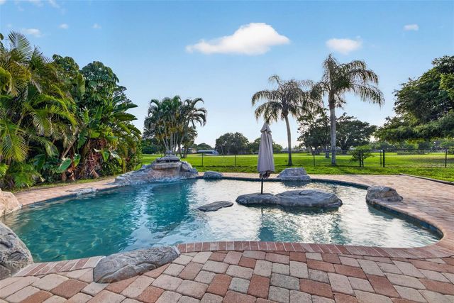6390 BURNING TREE DRIVE, Seminole, FL 33777