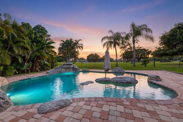 6390 BURNING TREE DRIVE, Seminole, FL 33777