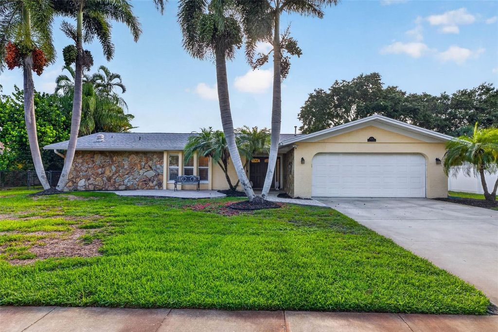 6390 BURNING TREE DRIVE, Seminole, FL 33777