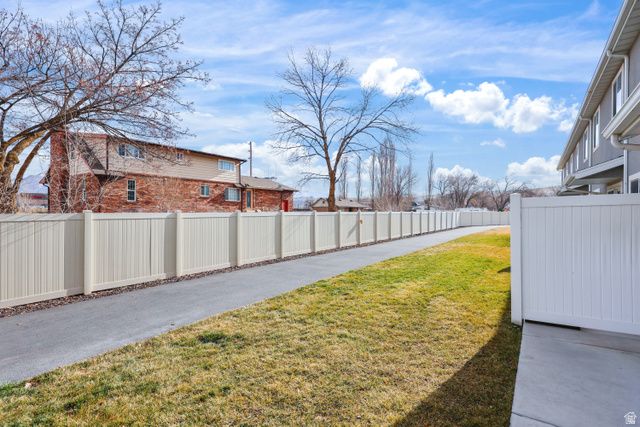 6558 S ASPEN LN, South Weber, UT 84405