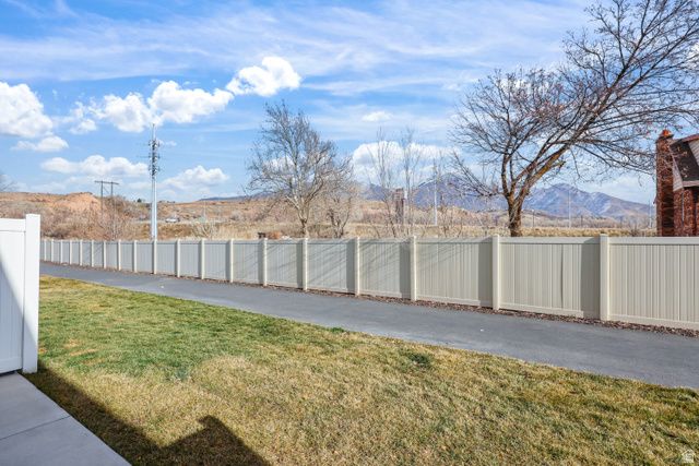 6558 S ASPEN LN, South Weber, UT 84405