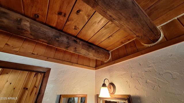 45427 N 14th Street, New River, AZ 85087