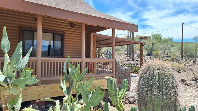 45427 N 14th Street, New River, AZ 85087
