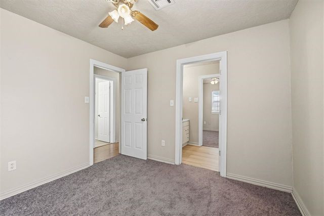 3004 NE Pioneer Blvd, Lawton, OK 73507