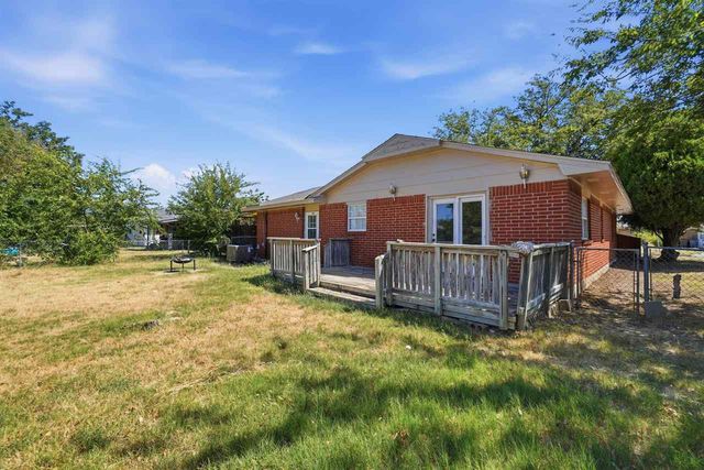3004 NE Pioneer Blvd, Lawton, OK 73507