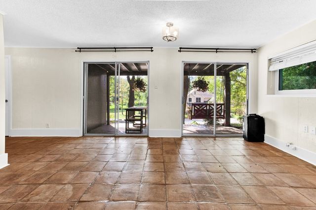 211 Hideaway Lane Central, Hideaway, TX 75771