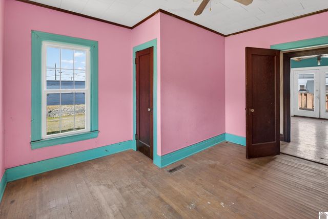 200 W 12th Street, Benton, KY 42025