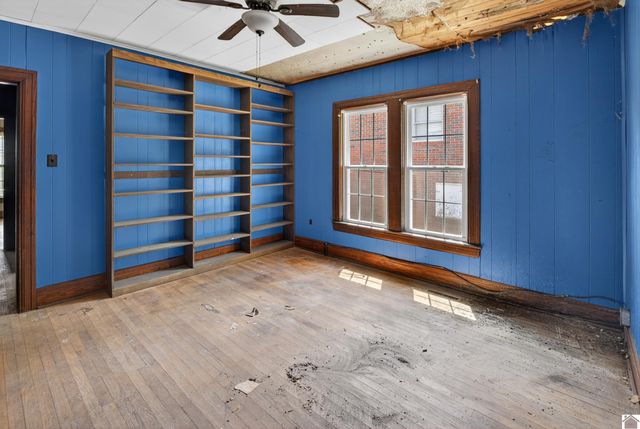 200 W 12th Street, Benton, KY 42025