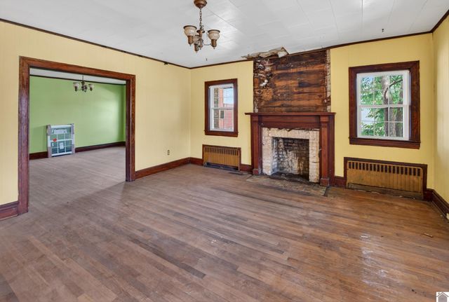 200 W 12th Street, Benton, KY 42025