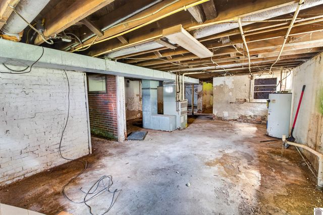 200 W 12th Street, Benton, KY 42025